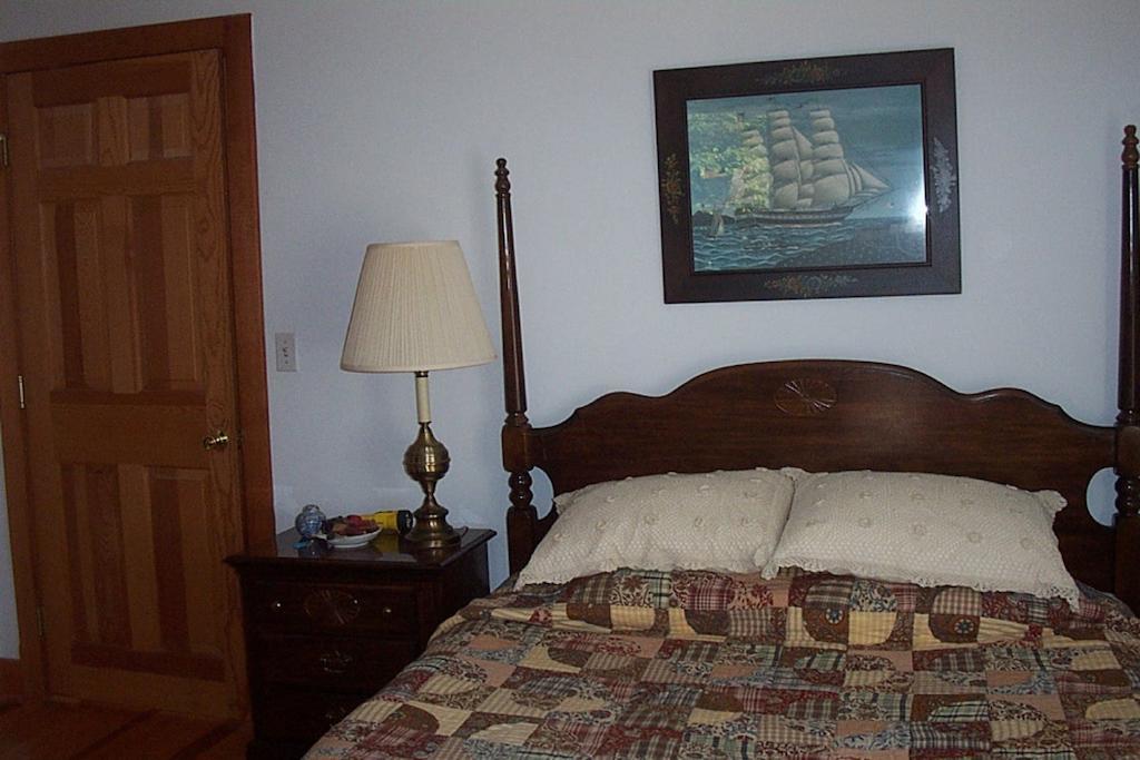 Chesapeake Inn Of Lenox Quarto foto